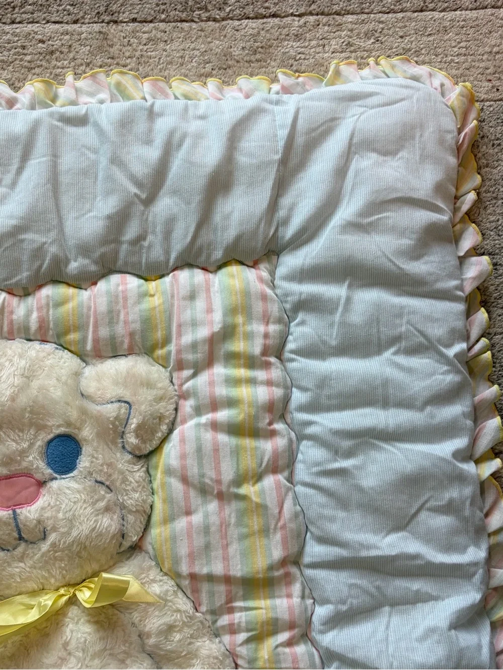Vtg 80s 90s Baby Blanket Quilt Teddy Bear Bunny Slippers Pastel Ruffle 32x40
